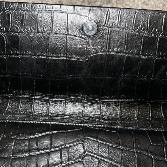 Authentic YSL Yves Saint Laurent Crocodile Embossed Black Leather Clutch Bag - Picture 5 of 10